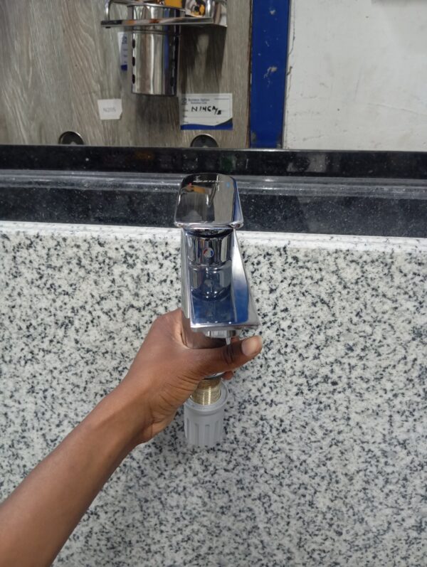 Modern Single Handle Chrome Basin Mixer Tap