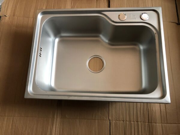 Stainless Steel Single Bowl Kitchen Sink(Drainage Kit Included)