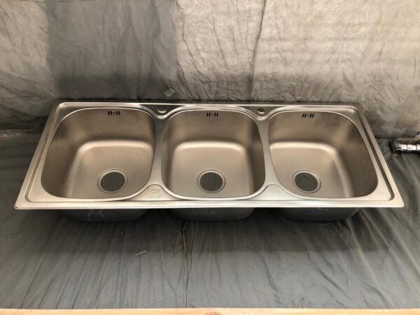 Rectangular Triple Bowl Stainless Steel Sink (Standard Triple Basin)