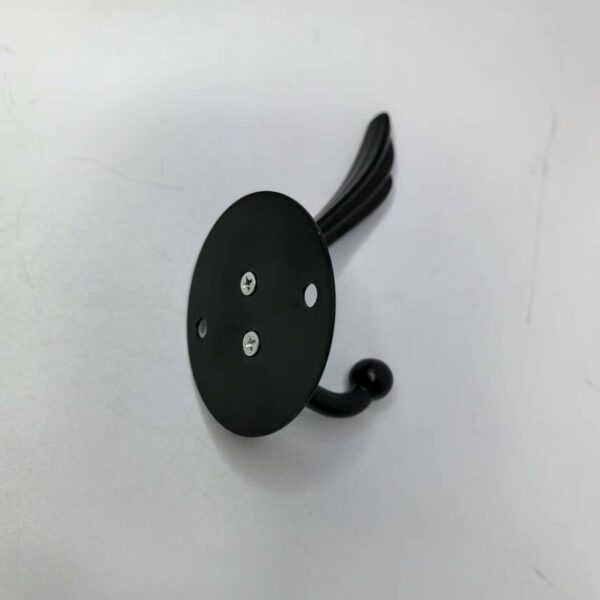 N207 – ( K1022 Single Hook – Round Plate High and Low , Black )5 Heavy-Duty Dual-Prong Robe & Coat Hook | Matte Black Round Base Plate Hanger with High & Low Tiered Arms